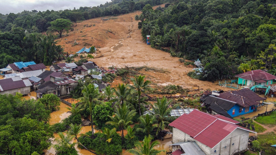 Số người thiệt mạng do lở đất ở Indonesia tăng lên 46 người